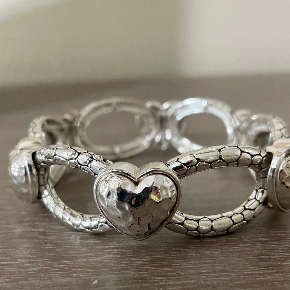 Hand Crafted Silver stretch Bracelet - Picture 7 of 7